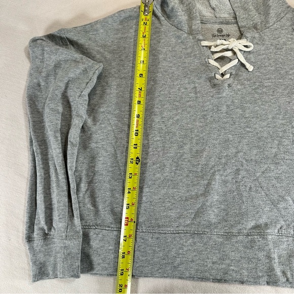 SO Heather Gray Lace-Up Sweatshirt - Picture 7 of 9